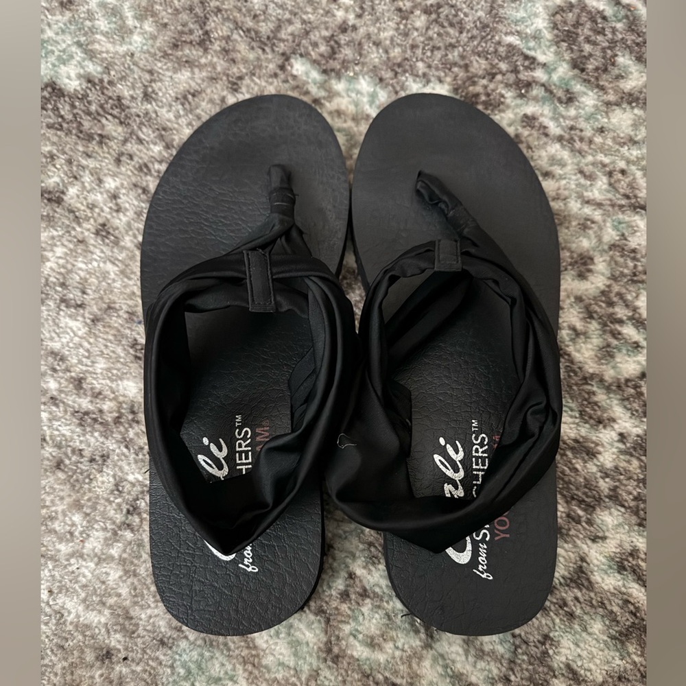 Skechers Black Knotted Flip-Flops